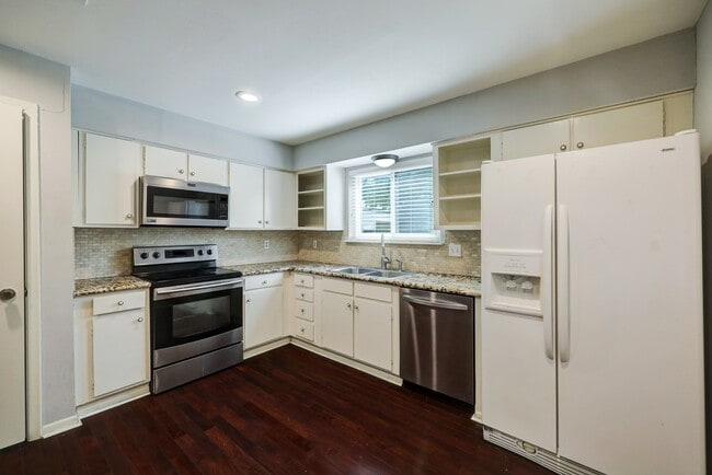 Building Photo - 1611 Prairie Mark Ln Unit 80 Rental