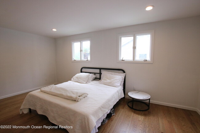 Photo - 142 Delaware Ave