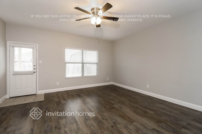 Photo - 652 Creekview Dr