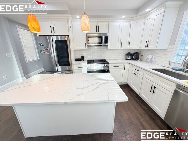 Photo - 24 Tremont St