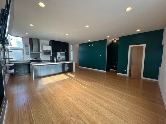 Photo - Beautiful Modern House near Columbia City in Seattle