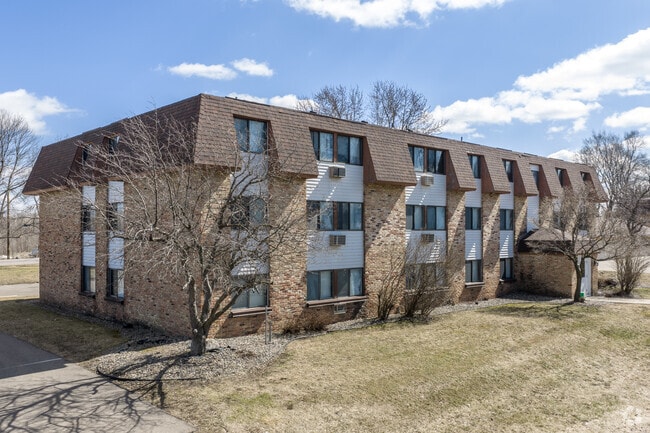 Building Photo - Centennial & Heritage Apartments
