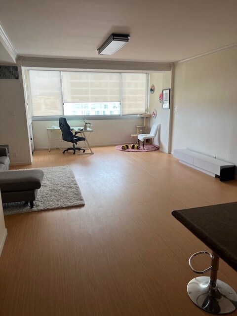 Photo - 969 Hilgard Ave Unit 909