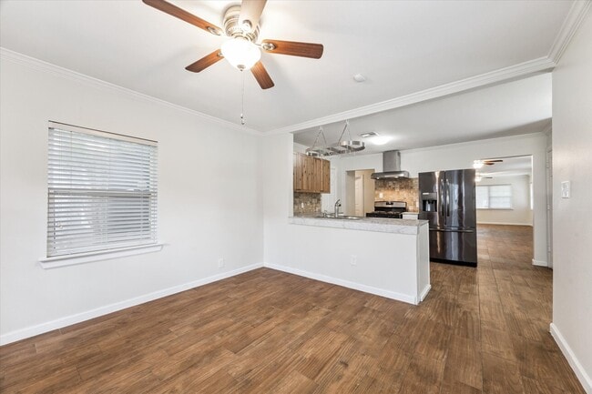 Photo - 3810 Grennoch Ln