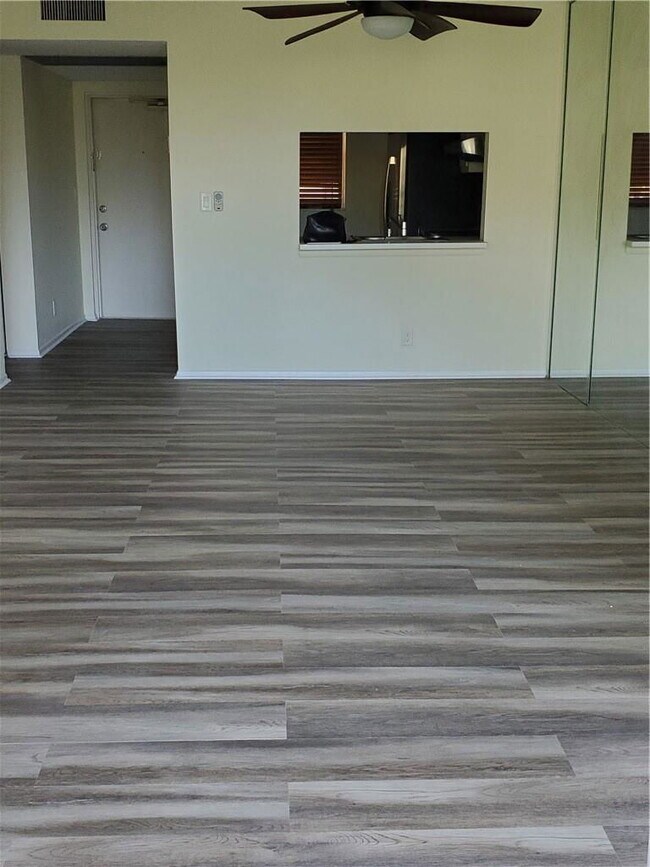 9330 Lagoon Pl Condo Unit 204 Condo for Rent in Davie, FL