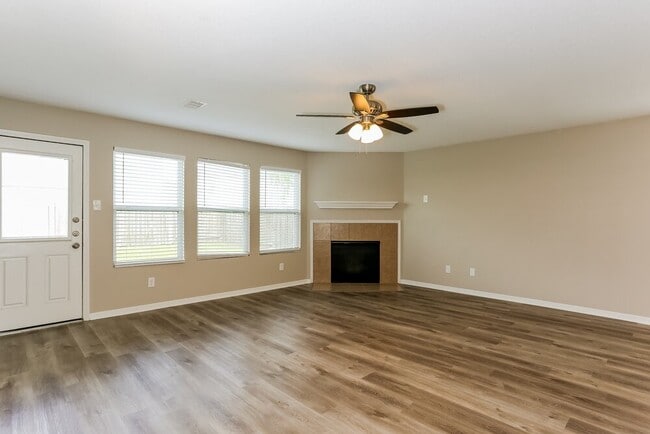 Photo - 17819 Yellow Birch Trail