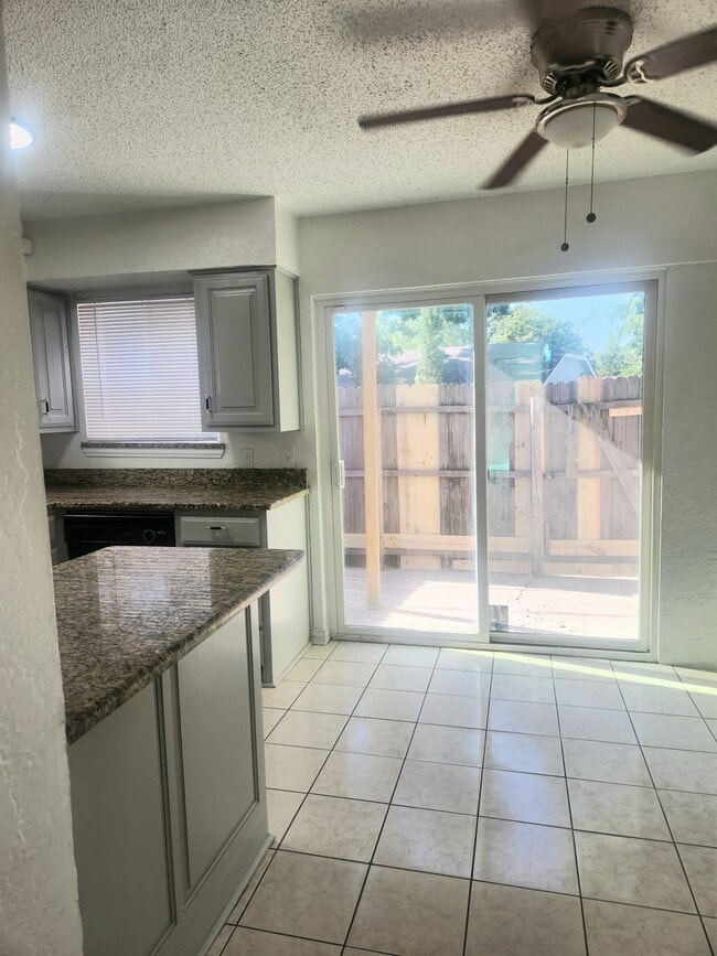 Photo - 6828 Brentwood Stair Rd