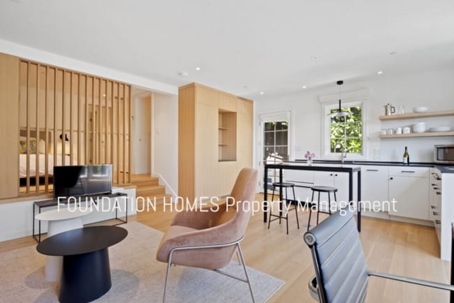 Photo - 215 Molino Ave