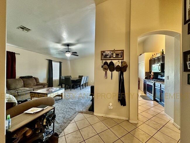 7510 N Thornwood Rd