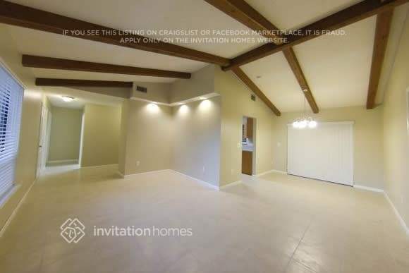 Photo - 1901 Shower Tree Way