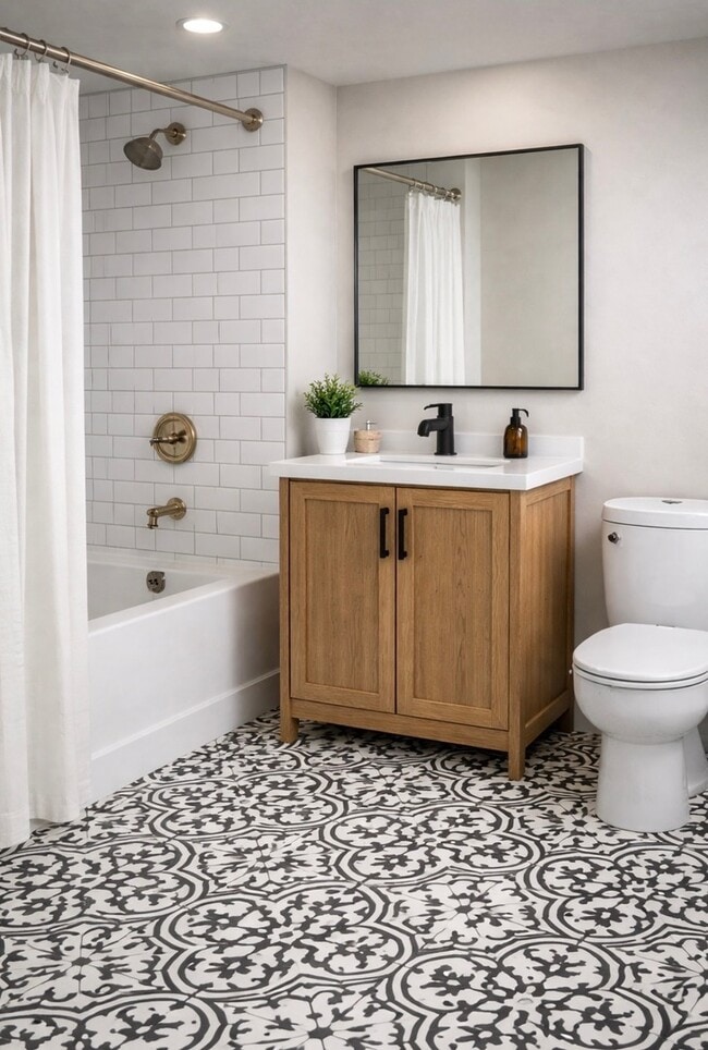 Photo - 4925 W Henderson St