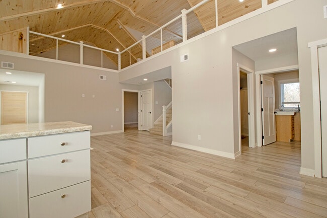 Photo - 13796 Hwy 55