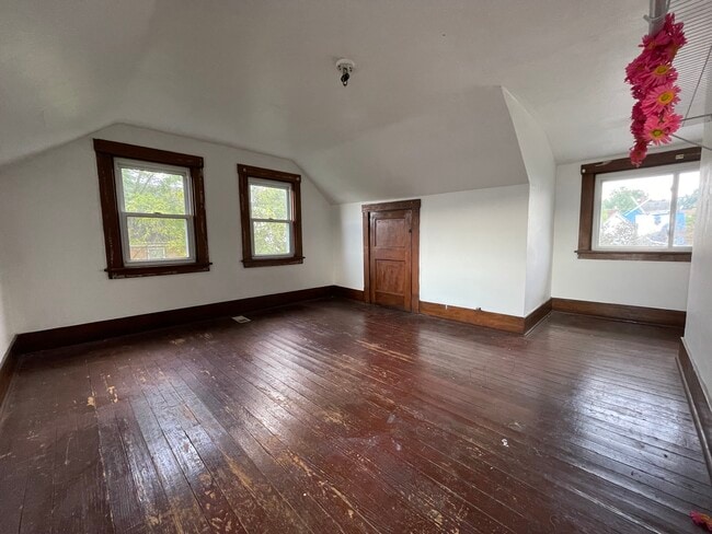 Photo - 517 Ridge Ave