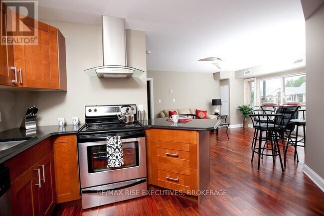 Photo - 810 Blackburn Mews Unité 211