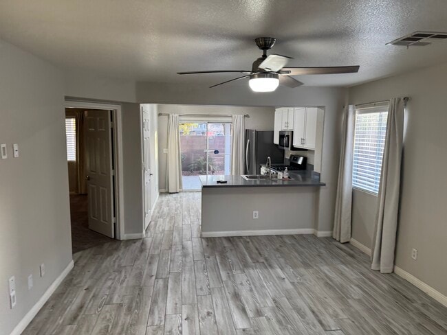 Photo - 10597 Foggy Glen Ave