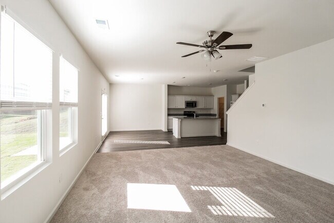 Photo - 7420 Cranleigh St