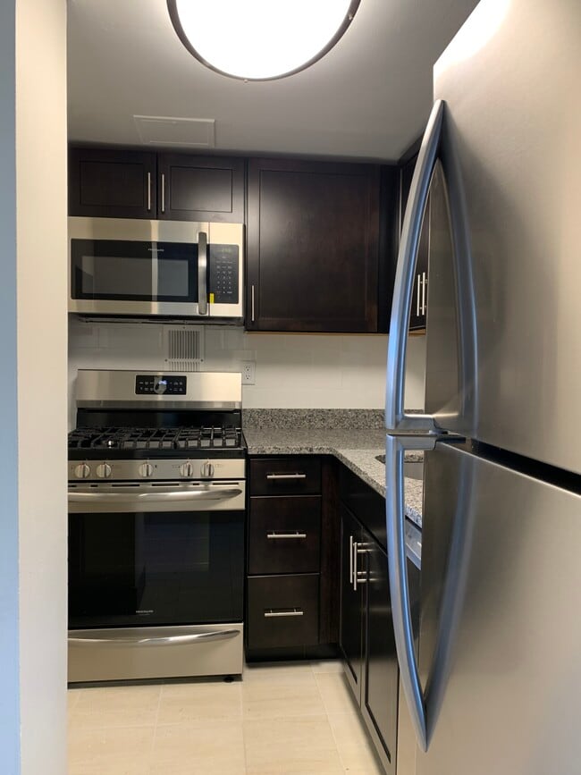 Photo - 185 Freeman St Unit 952