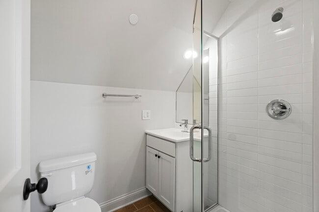 Building Photo - 3122 N California Ave Rental