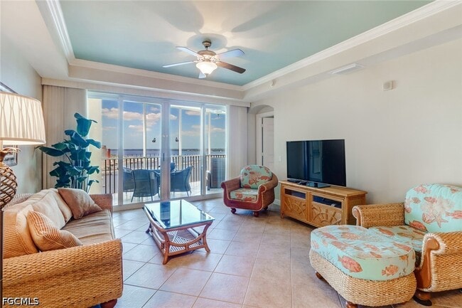 2745 First St Unit 1903