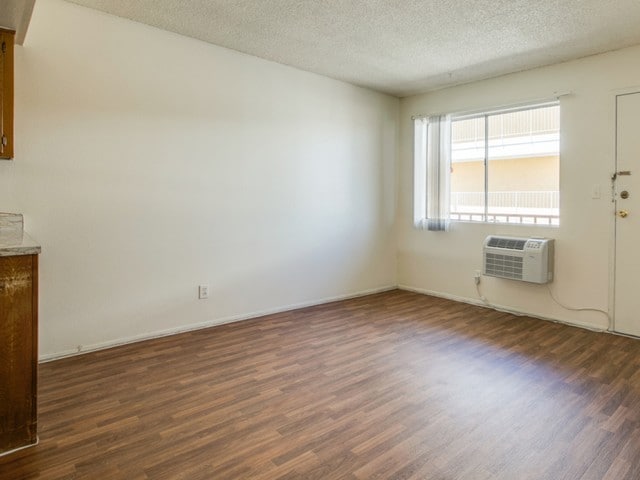 Photo - Koval Lane Apartments