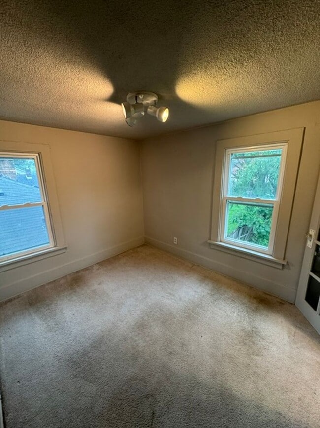 Photo - 1031 Shore Dr