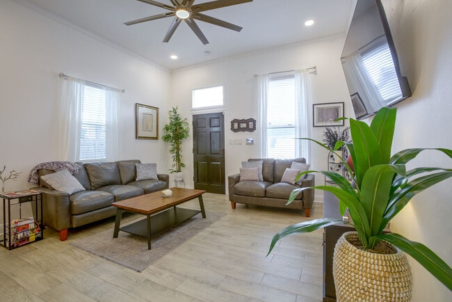 Photo - 2709 Baronne St Unit SI ID1604743P