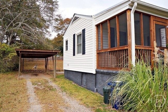 Photo - 158 Gilmer St