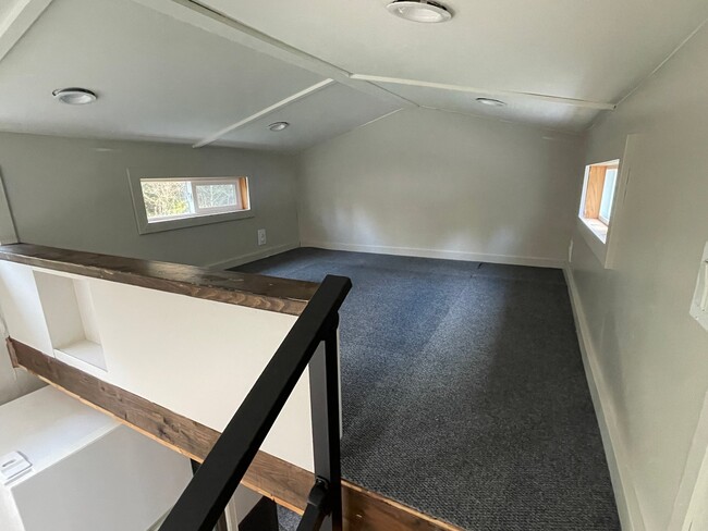 Photo - 9600 116th St NE