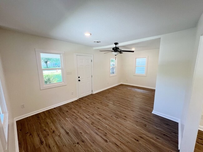 SEE IT NOW: Charming Renovated Bungalow in... - SEE IT NOW: Charming Renovated Bungalow in... House