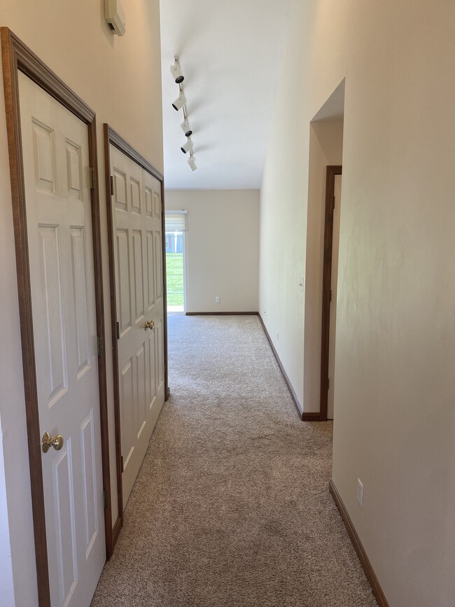 Photo - 2925 E Buckskin Dr Unit 2925 Buckskin
