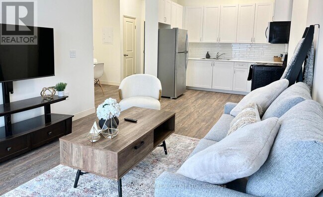 Photo - 135 Station St