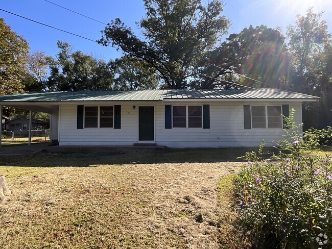 Building Photo - 1130 Clay St Rental