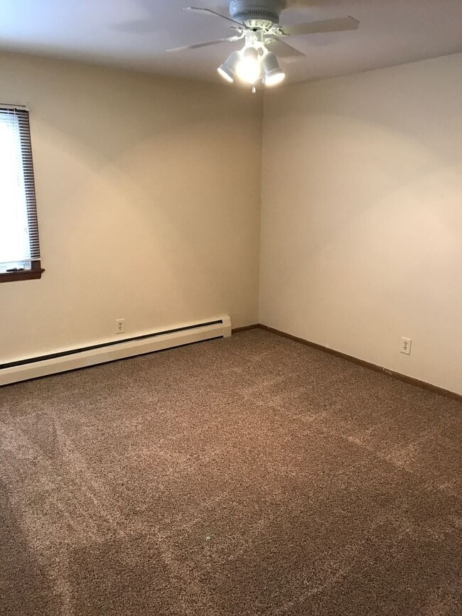 Photo - Forestview 1 Bedroom Upper Floor Unit 1524-2