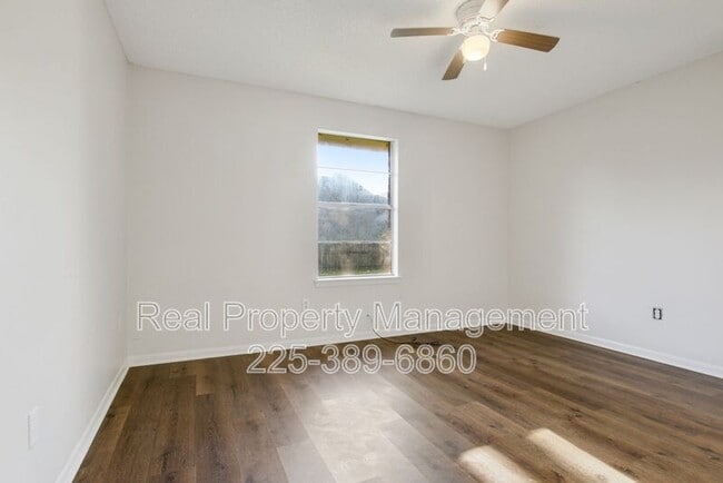 Photo - 8933 Baronne Dr