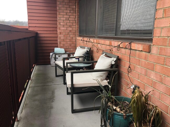 Photo - 1529 S George Mason Dr Unit George Mason Village