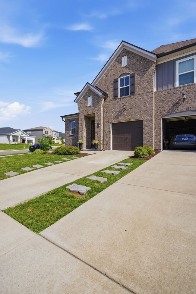 Photo - 282 Netherlands Blvd
