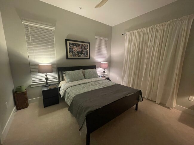 Photo - 4325 Jackson Ave Unidad 2102