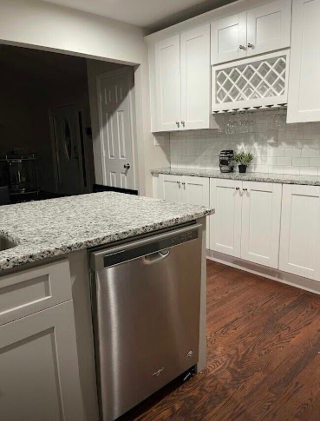 Photo - 3120 Creedon Dr Unit A: Master Bedroom