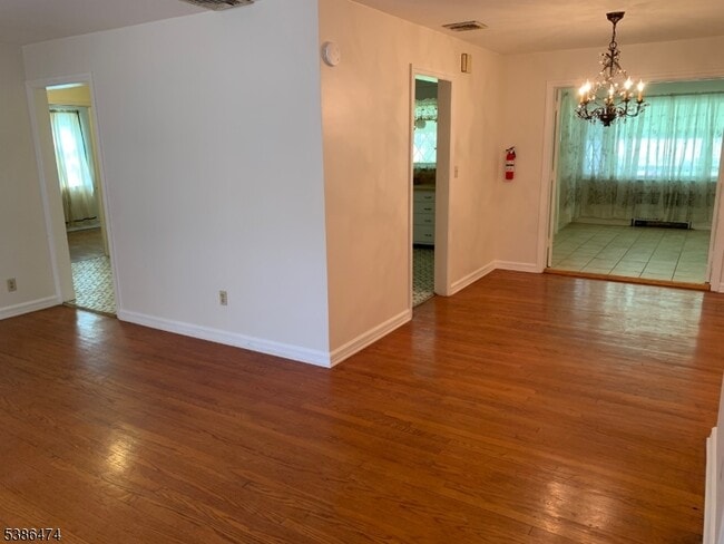 Photo - 287 Kerrigan Blvd