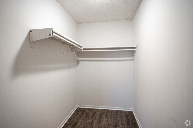 2BR, 2BA - 1,225SF - Primary Closet