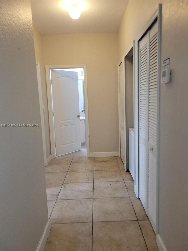 Photo - 1663 SE 29th St Unidad 208