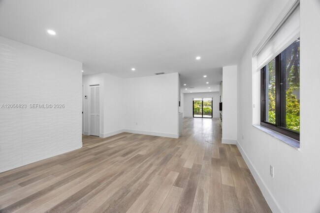 Photo - 3052 SW 26th St Unit 3052
