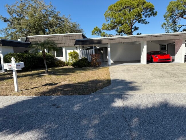 Building Photo - 3931 Panola Ln Unit 3931 Panola Lane
