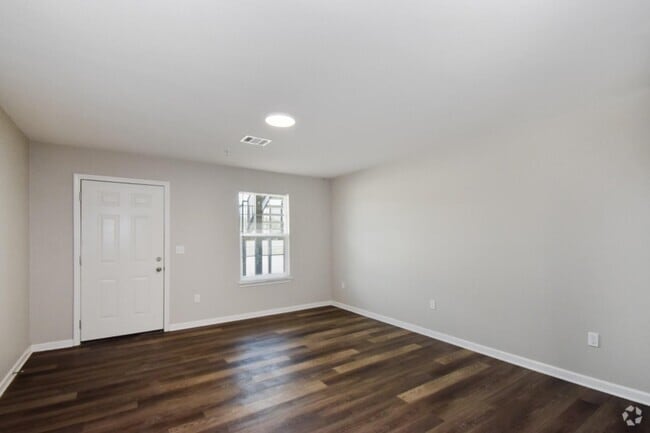 Building Photo - 7905 Gold Star Rental