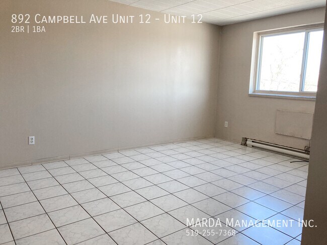 Photo - SPACIOUS 2 BED/1 BATH APT ON CAMPBELL + HYDRO Unité 12