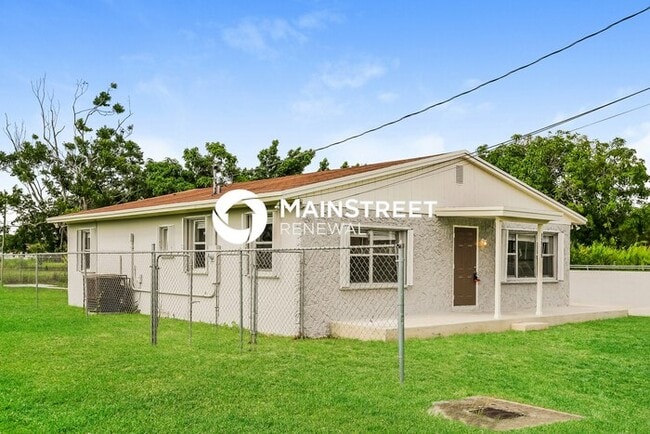 3 Bedroom Pet-Friendly Home in Miami, FL with Main Street Renewal