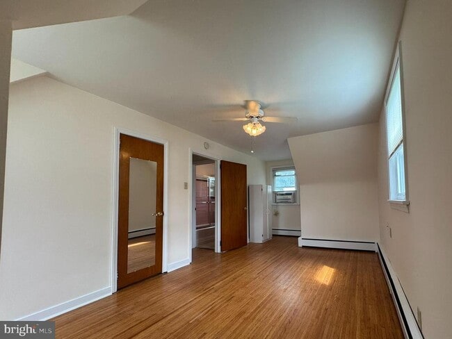 Photo - 410 Paoli Ave