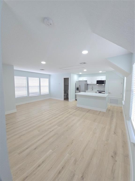Photo - 104 Eastpark Crescent Unit B