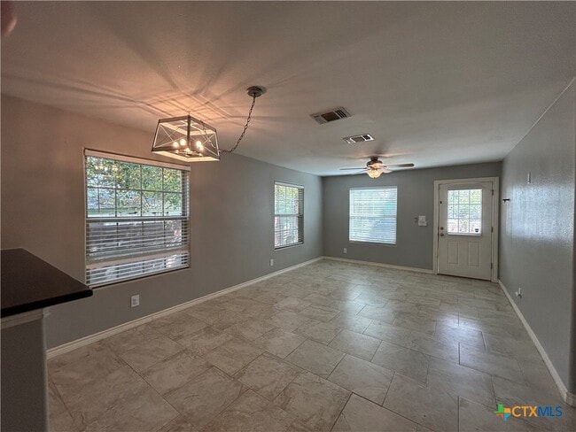 Photo - 1698 W Bridge St