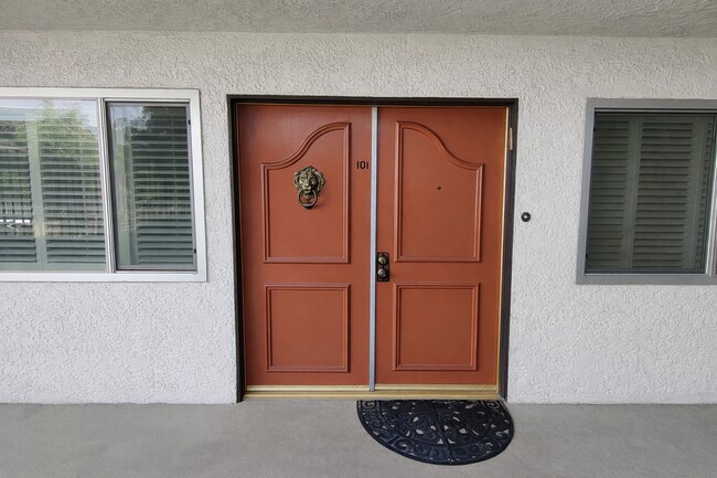 Photo - 5315 Yarmouth Ave Unidad 101